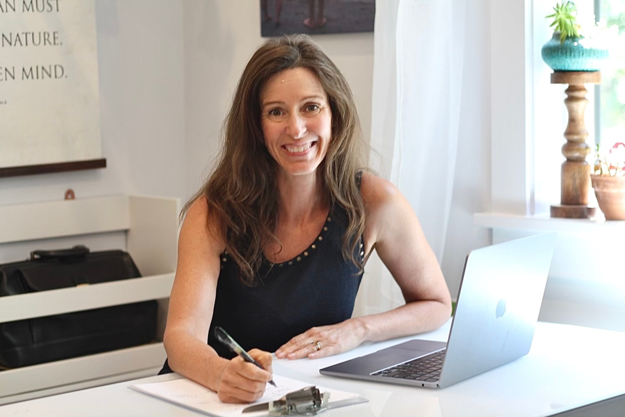 Dr. Sherri Jacobs, ND, CNS